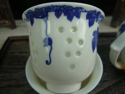 德化陶瓷茶具 青花玲珑功夫提梁壶，品味与工艺的完美融合